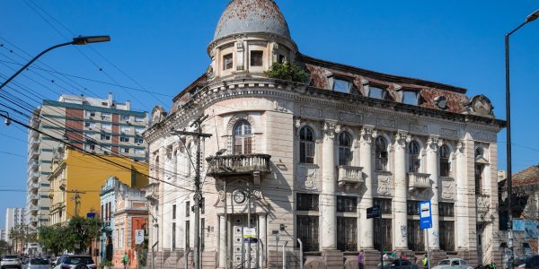 Firmado convênio para prédio das finanças virar Centro de Gastronomia