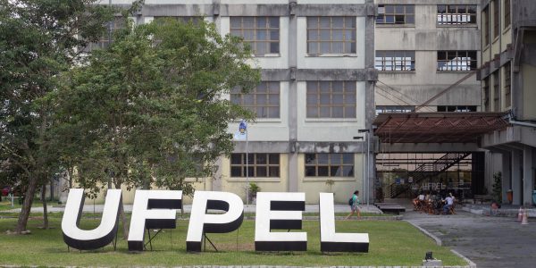 UFPel e Azonasul firmam parceria para cooperação com os municípios
