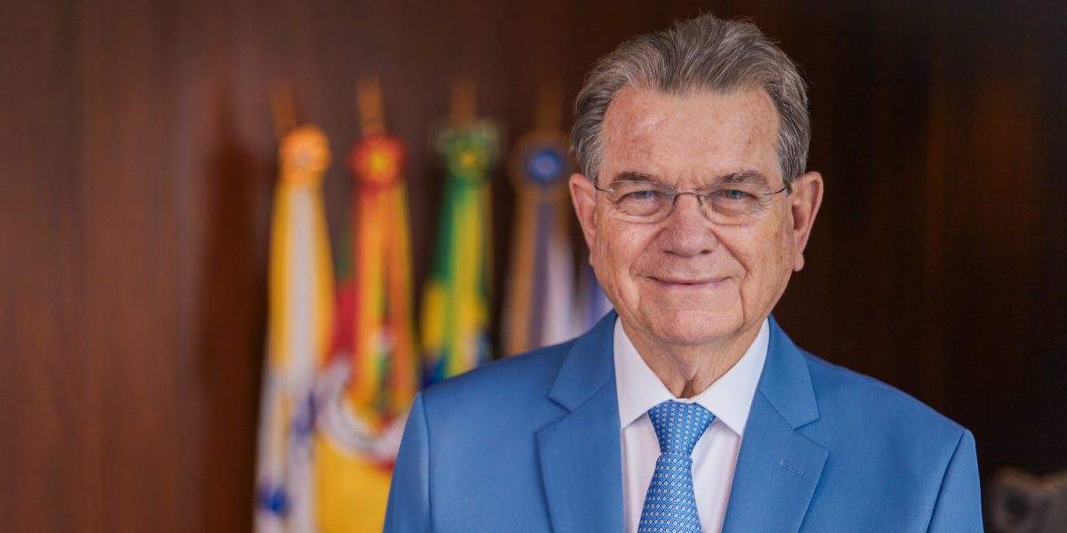 Luiz Carlos Bohn toma posse como presidente do Sistema Fecomércio-RS
