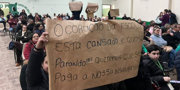 Merendeiras desistem da paralisação para esperar decisão jurídica