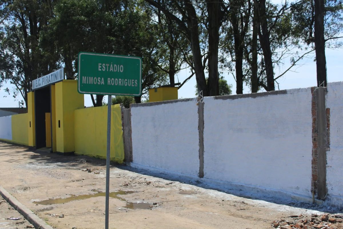 Farroupilha assina termo de comodato para jogar em Pedro Osório