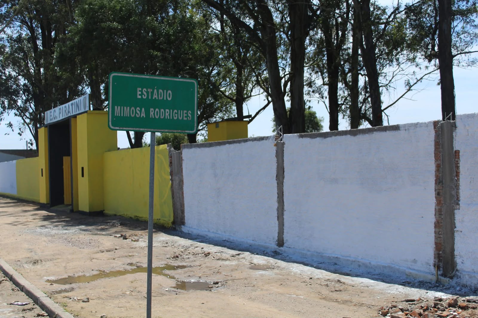 Farroupilha assina termo de comodato para jogar em Pedro Osório