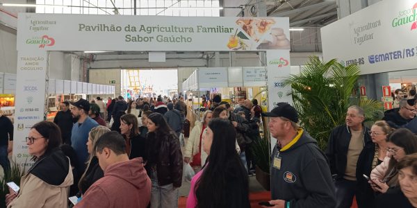 Agroindústrias familiares apostam na inovação para atrair os visitantes da Fenadoce