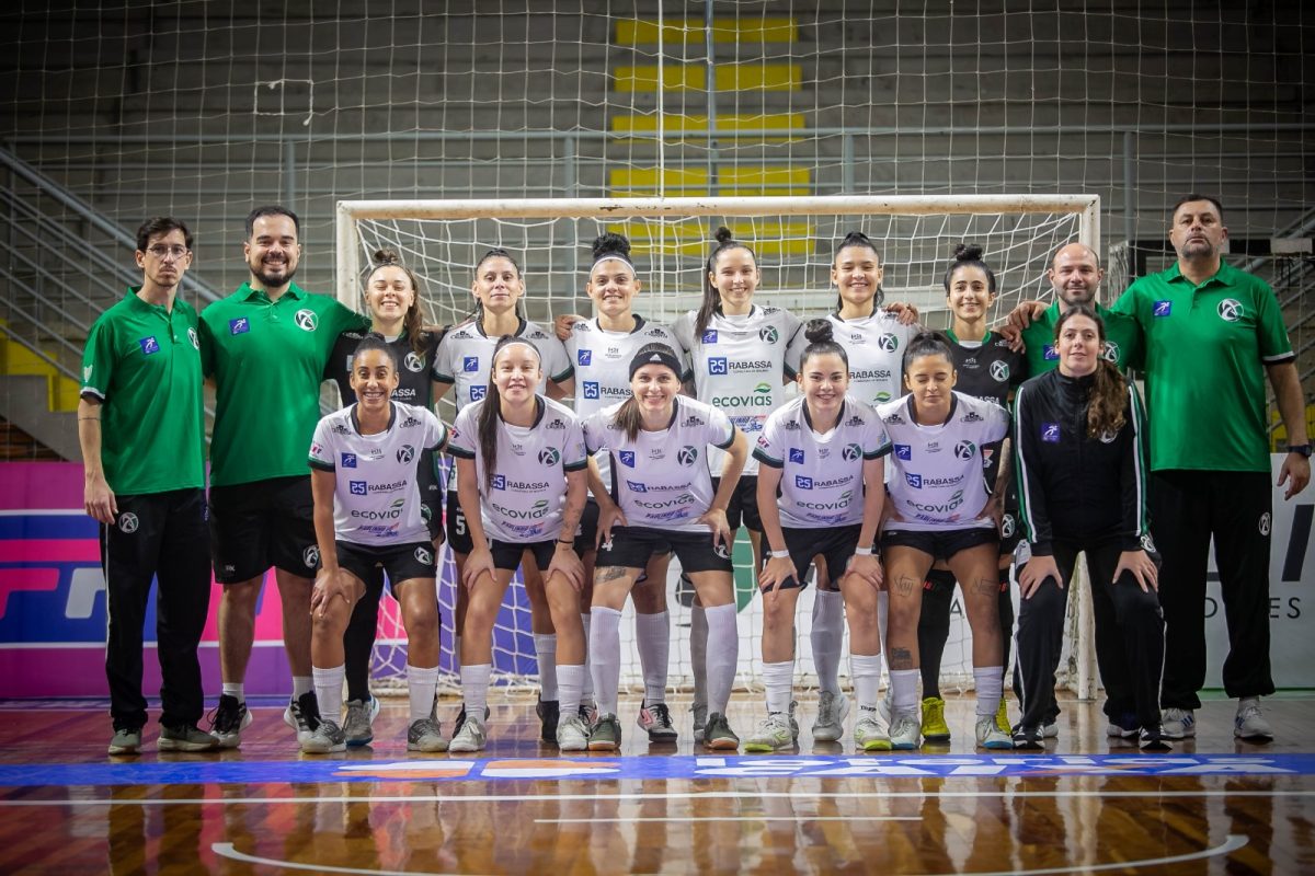 Malgi perde para o Copagril por 3 a 0 no ginásio do Sesi