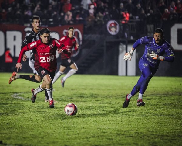 Com gol de Masson nos acréscimos, Brasil passa pelo Santa Cruz e avança à final da Copa FGF