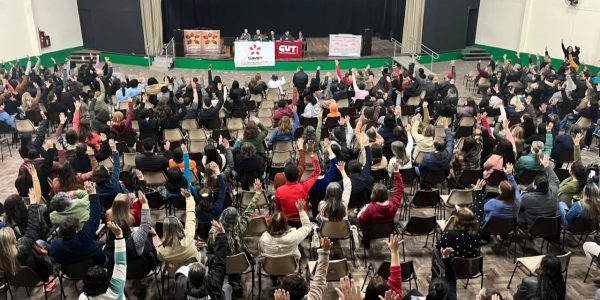 Prefeitura amplia proposta e oferece novo reajuste aos municipários